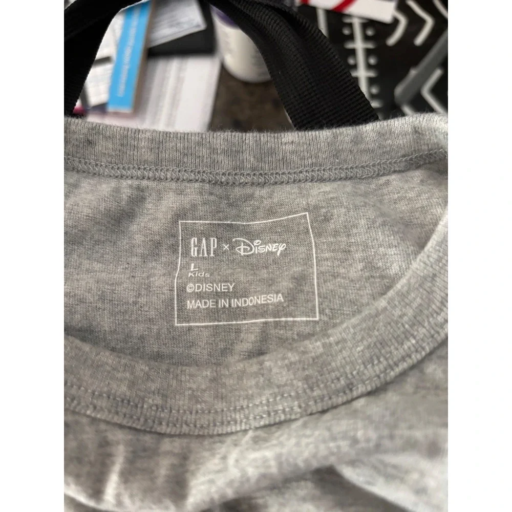 Gap Kids Disney Mickey Mouse Graphic T-Shirt Gray Heather Logo Crewneck Size L